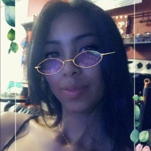 Meet your Posher, Genesis